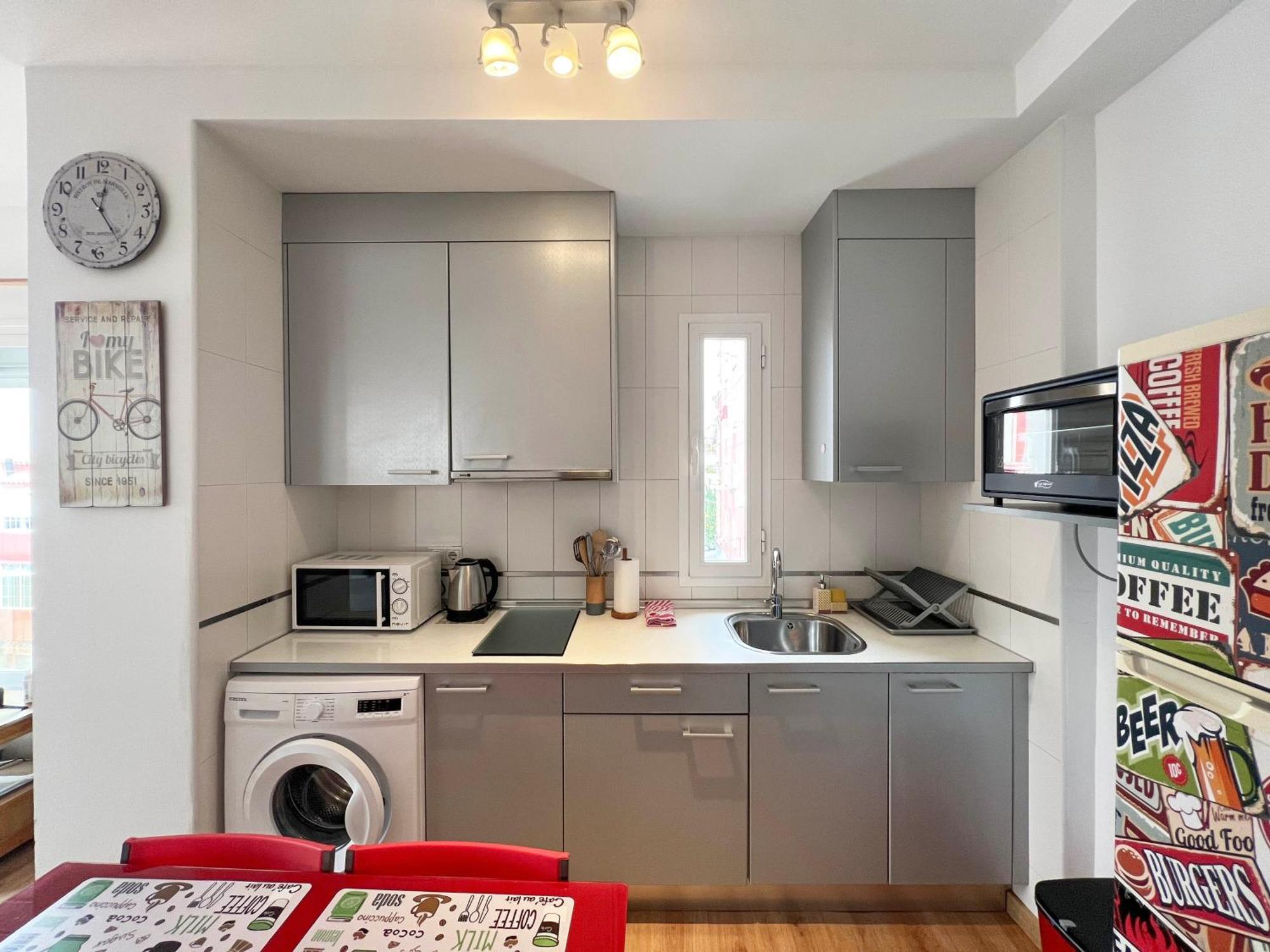 Апартаменты Barcelo 30, Terrace, Center, Garage On Request, Quite Neighborhood, Ba Малага Экстерьер фото